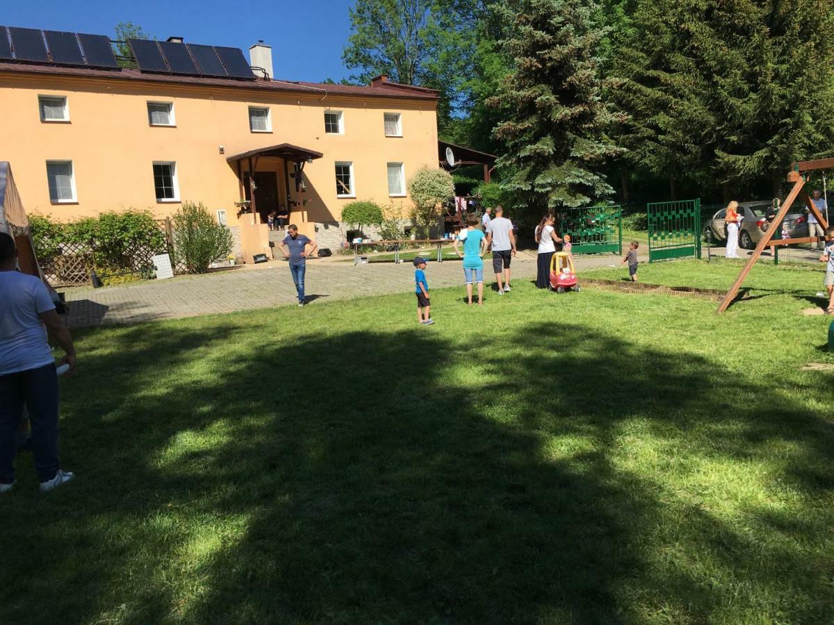 Villa Czarkowice Mlyn Kepnica Exterior foto
