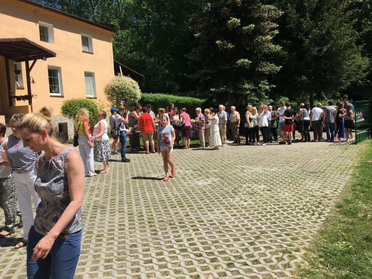 Villa Czarkowice Mlyn Kepnica Exterior foto